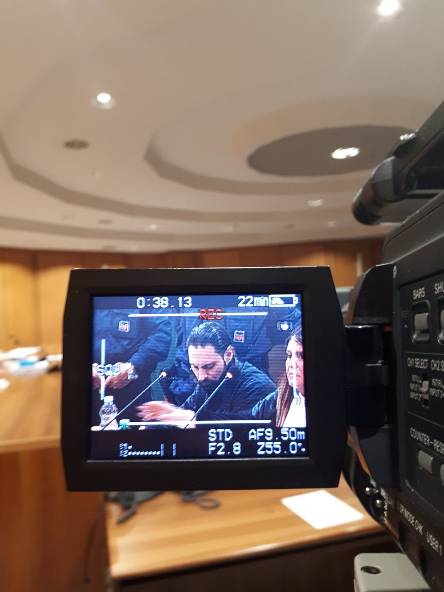 #QuartoGrado #saradipietrantonio 
Paduano in aula tiene sempre lo sguardo basso e ascolta la Pm Gabriella Fazi che lo accusa della più atroce crudeltà contro Sara