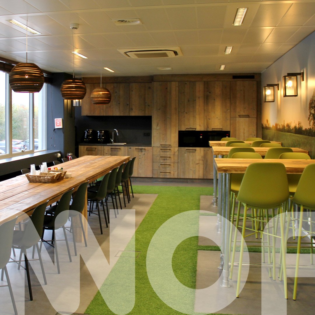 LenaertsAnne's tweet photo. Naast Transmoove is #Nnof in volle ontwikkeling. Ook dit ingenieursbureau werd door Nnof voorzien van een warme, hippe (m)eating place, compleet met gras en al ;-) https://t.co/sE3FsNckfA