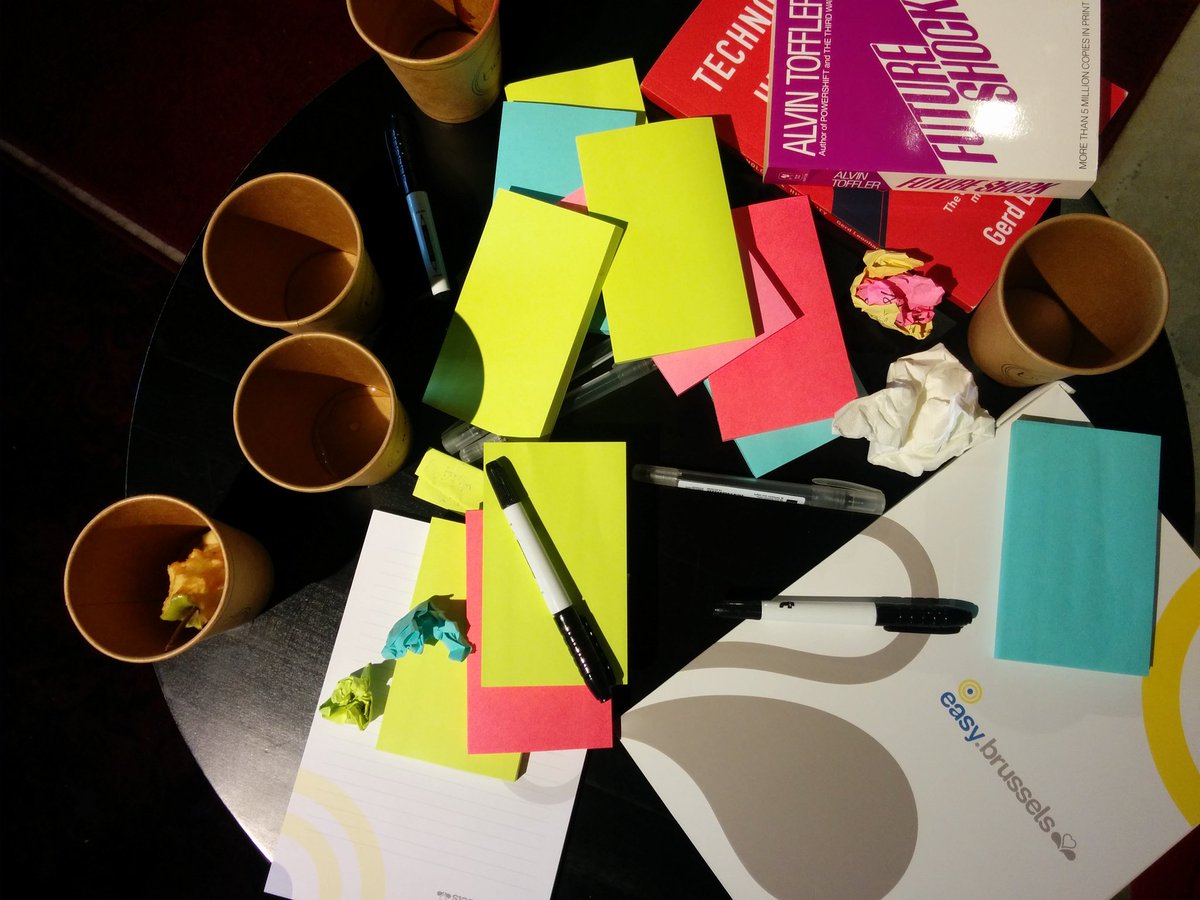 easybrussels's tweet photo. That's a wrap! Great 1st #easylab ! Now let's use these ideas and #simplify #Brussels! 💪 #easy #easybrussels #smartcity #goodvibes https://t.co/3vGRWDmkj4