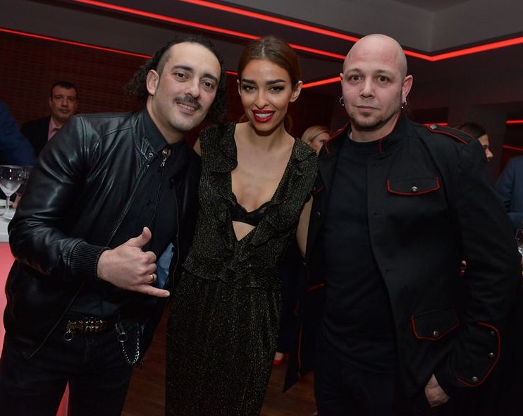 MinusCy's tweet photo. Good luck #TeamCyprus! Time to bring it home! #Eurovision #Eurovision2018 https://t.co/rErqXsjqoi