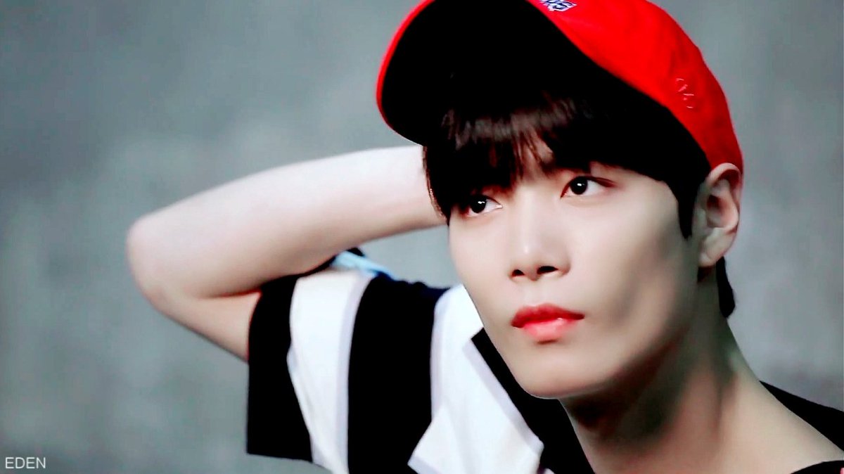 Eden0608's tweet photo. HANG TEN 18' S/S Making Film
빨간모자 김종현 올타임 레전드
#김종현 #JR https://t.co/BHEHWx2V2V