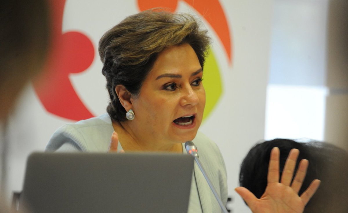PEspinosaC's tweet photo. Today, I congratulated the @UNFCCC Youth Constituency for their hard work that has clearly shown good results in contributing to the drafting of the Action for Climate Empowerment decision, the first draft decision of the #ParisAgreement Work Programme #ACE #SB48Bonn https://t.co/MMAW35yrHE