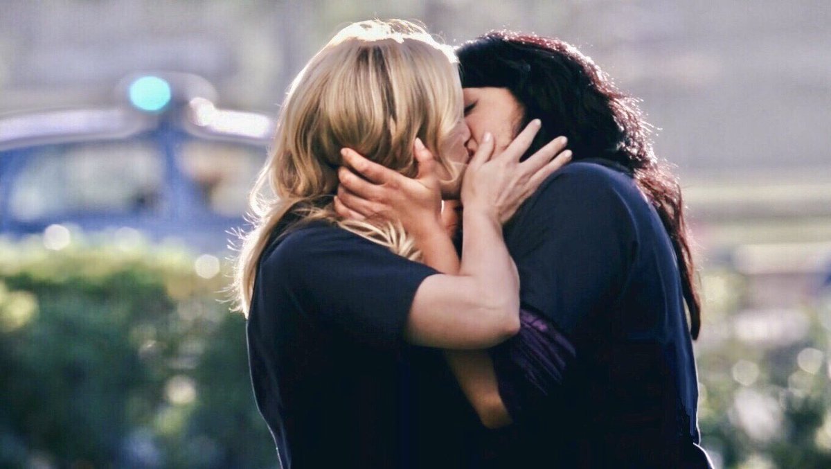 lezbehonest_js's tweet photo. season 5 6 7 and 8 the best seasons of grey’s anatomy i said what i said https://t.co/UHdgdoCXI8