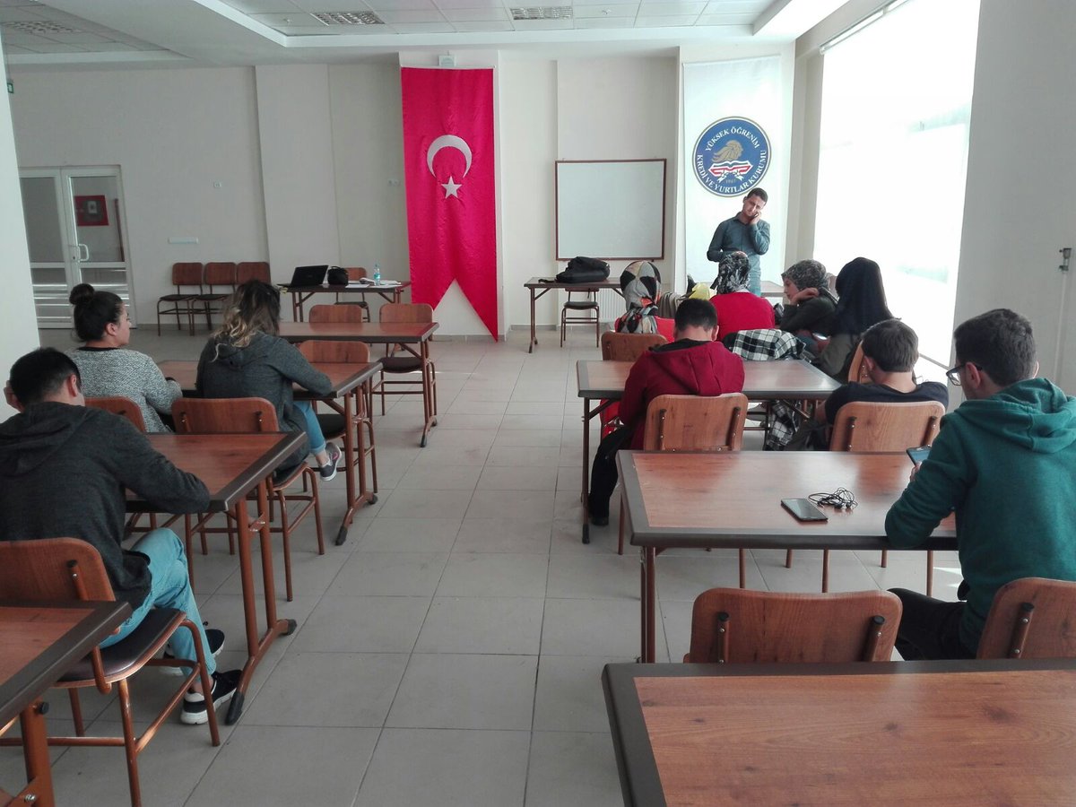KonyaKYGM's tweet photo. #KYKAkademi
Akören Yurt Müdürlüğünde Ekrem Balcı hocamızla Diksiyon Kursu kaldığı yerden devam ediyor. https://t.co/bjwjmXLBbe