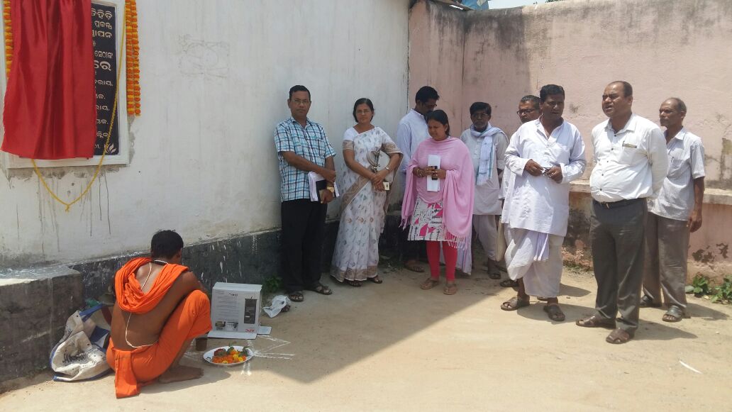 BTihidi's tweet photo. Innaguration of Hi-Max light post and cold drinking water at Tihidi Block campus in presence of chairman &amp; BDO Tihidi on 08/05/2018. https://t.co/G5Cq2i0aXX