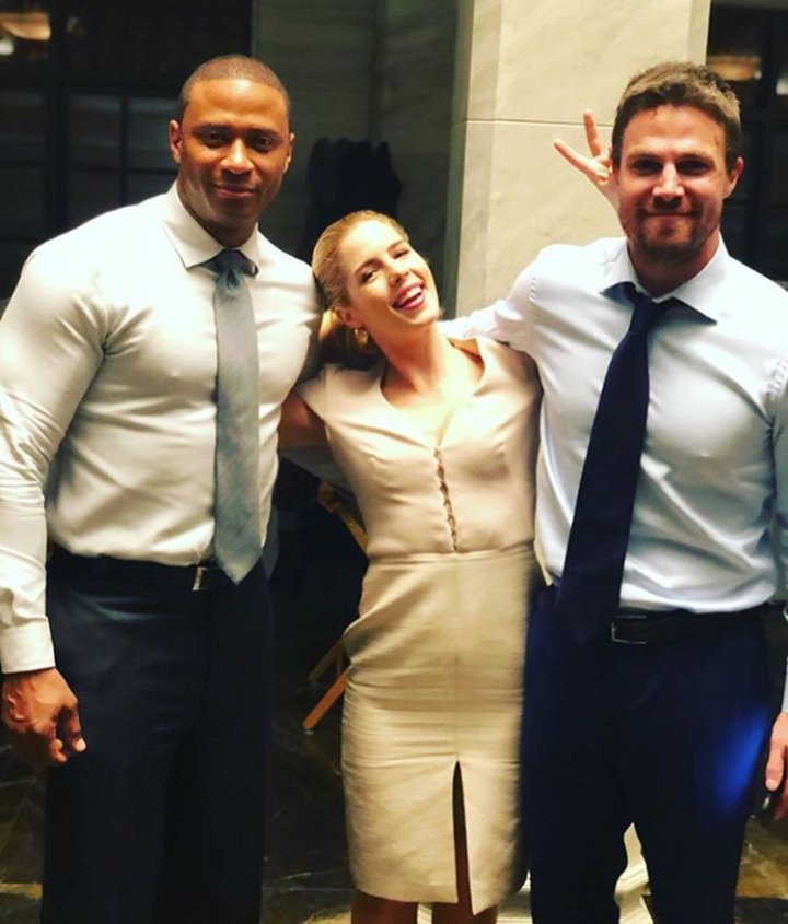 Happy birthday Stephen Amell hope you have a good one.   