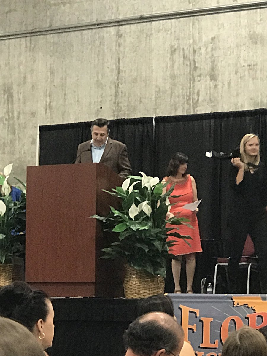 AutumnFamilyLaw's tweet photo. Travis....even your own speakers left and couldn’t pay attention to the 4 hour unorganized presentations. You didn’t practice a single name and then call out a row of girls who had to use he bathroom after they waited that long? Wow. #FHD2018 https://t.co/7pmo15KGjR