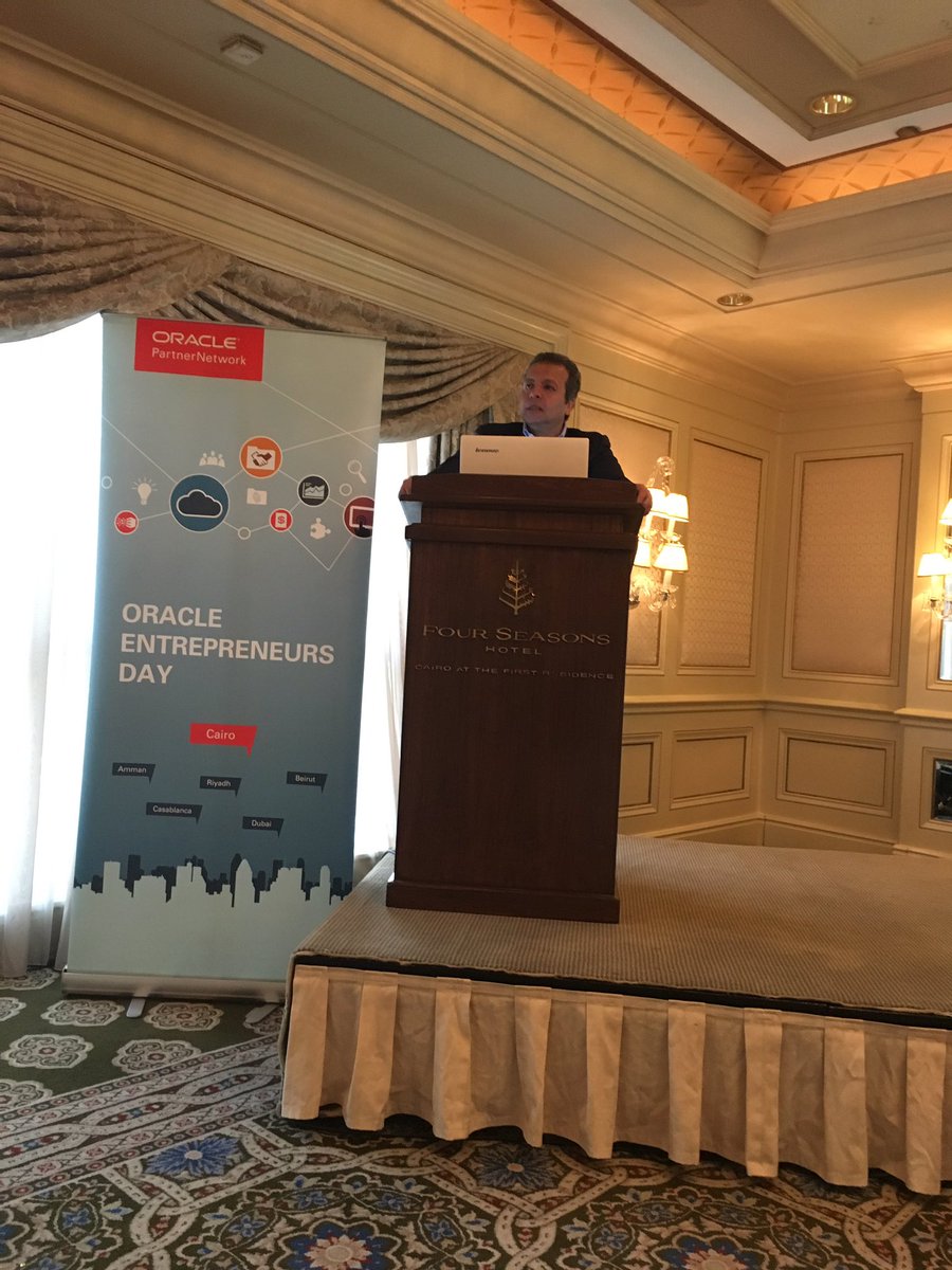 AlsaeedN's tweet photo. V Glad meeting #Egypt Tech #Startups During #OracleEntrepreneursDay #Cairo audience had the chance to learn from the top experts, how to Leverage #oraclecloud Innovation to grow their businesses #oracleemeapartner #oracle_me https://t.co/pc7K2RlwFI