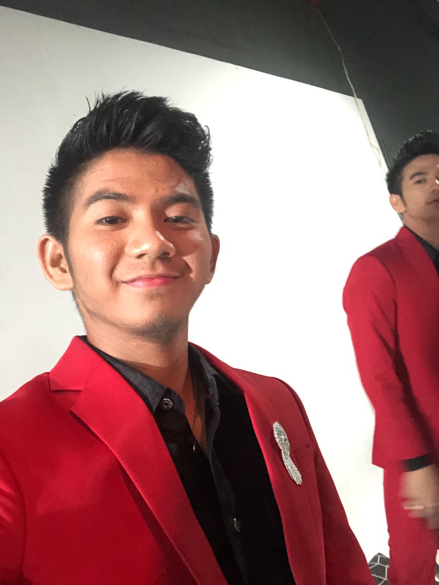 Merahhh Berani cuy hahhaa
Yukk stanby @IndosiarID😘❤️ #RizkiRidhoKonserSosmedLIDA