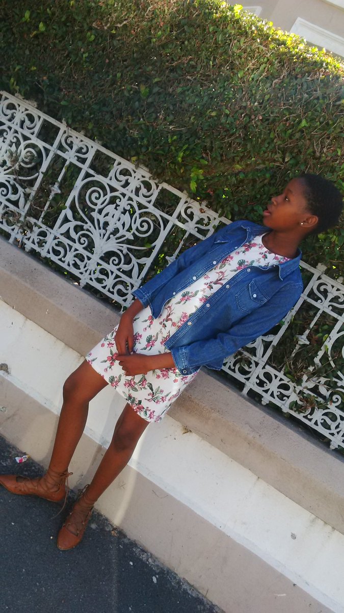 Zama_Senti's tweet photo. Leaning in on that CASTING call. https://t.co/QLw5TcHRJ1