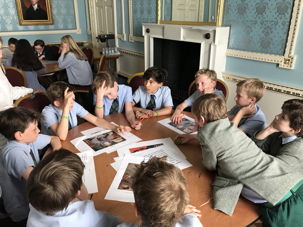 #NWSLform3 looking at fake news in historical art #wintoncup #stoweschool <a href="/StoweEvents/">Stowe Events</a>
