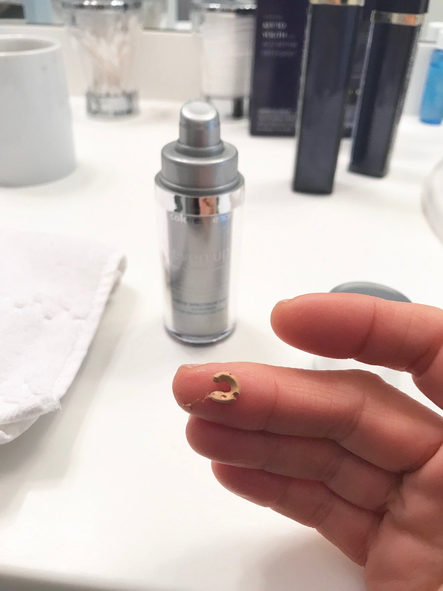 Fashioncoach's tweet image. Skincare products that WORK, now there's a concept!! My review of @skinfo themidlifefashionista.com/2018/05/turnin… #antiaging #skinfo #beautyproducts #thisworks #skincare