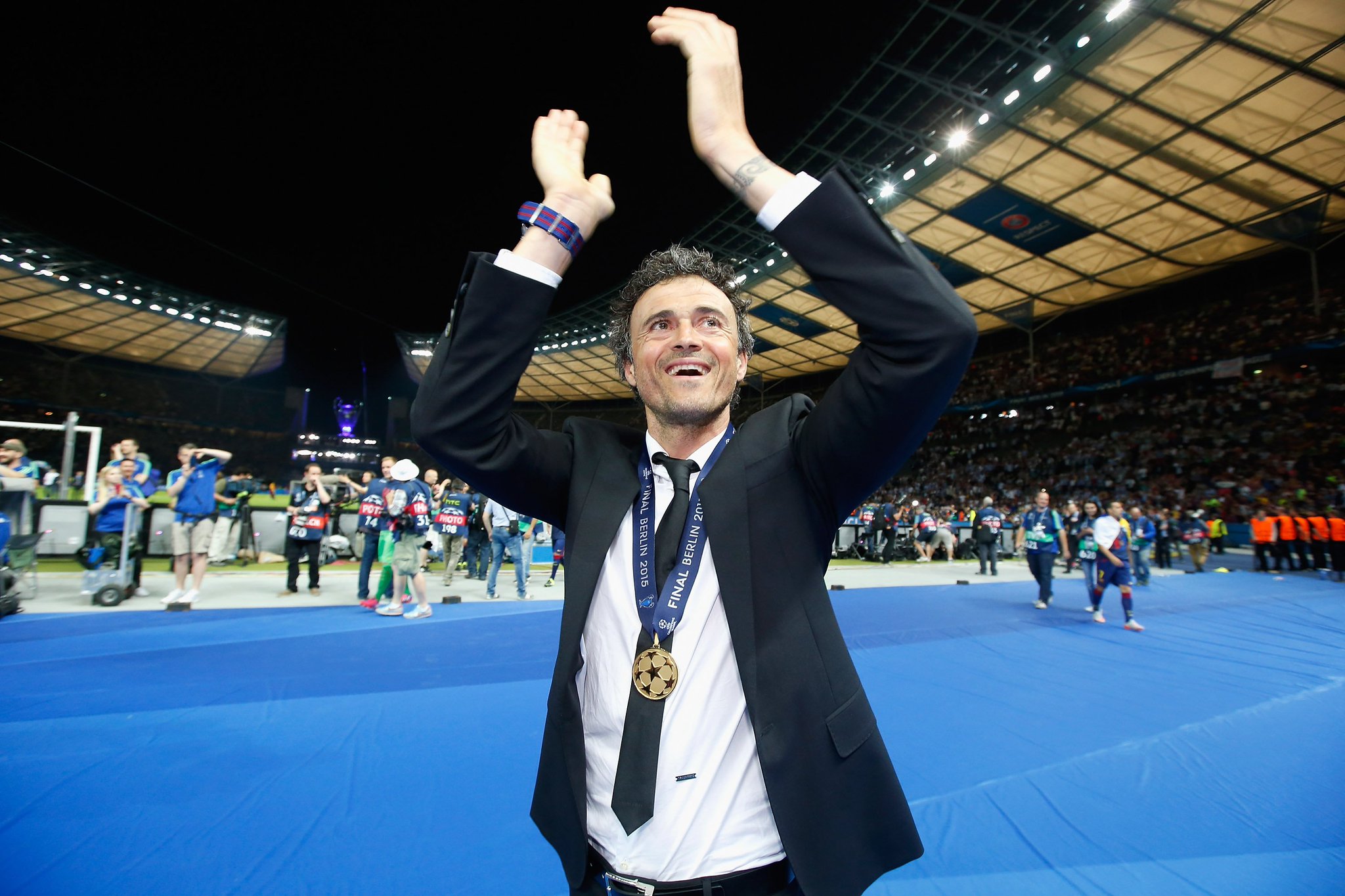 Wish 2015 winner Luis Enrique a happy birthday!    