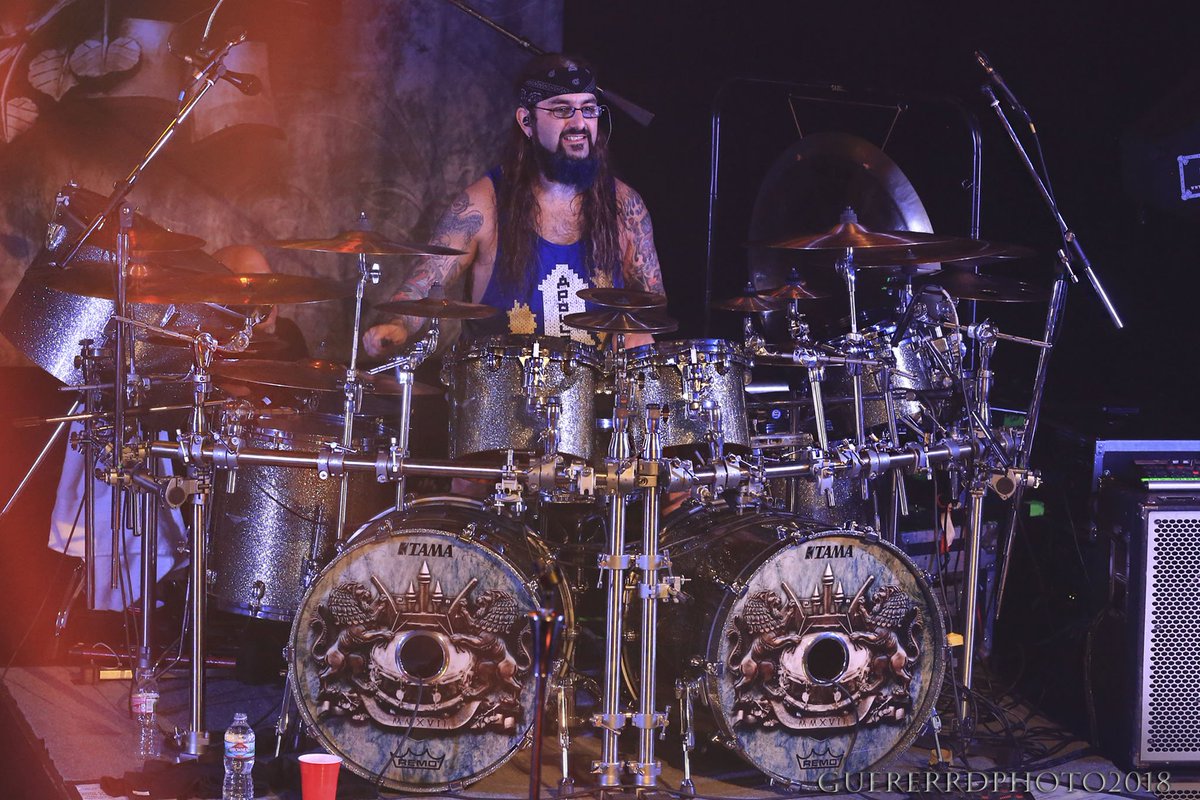 RoseGuererrd's tweet photo. @MikePortnoy #MikePortnoy #SonsofApollo @SonsOfApollo1 https://t.co/3KWVEZE2IJ