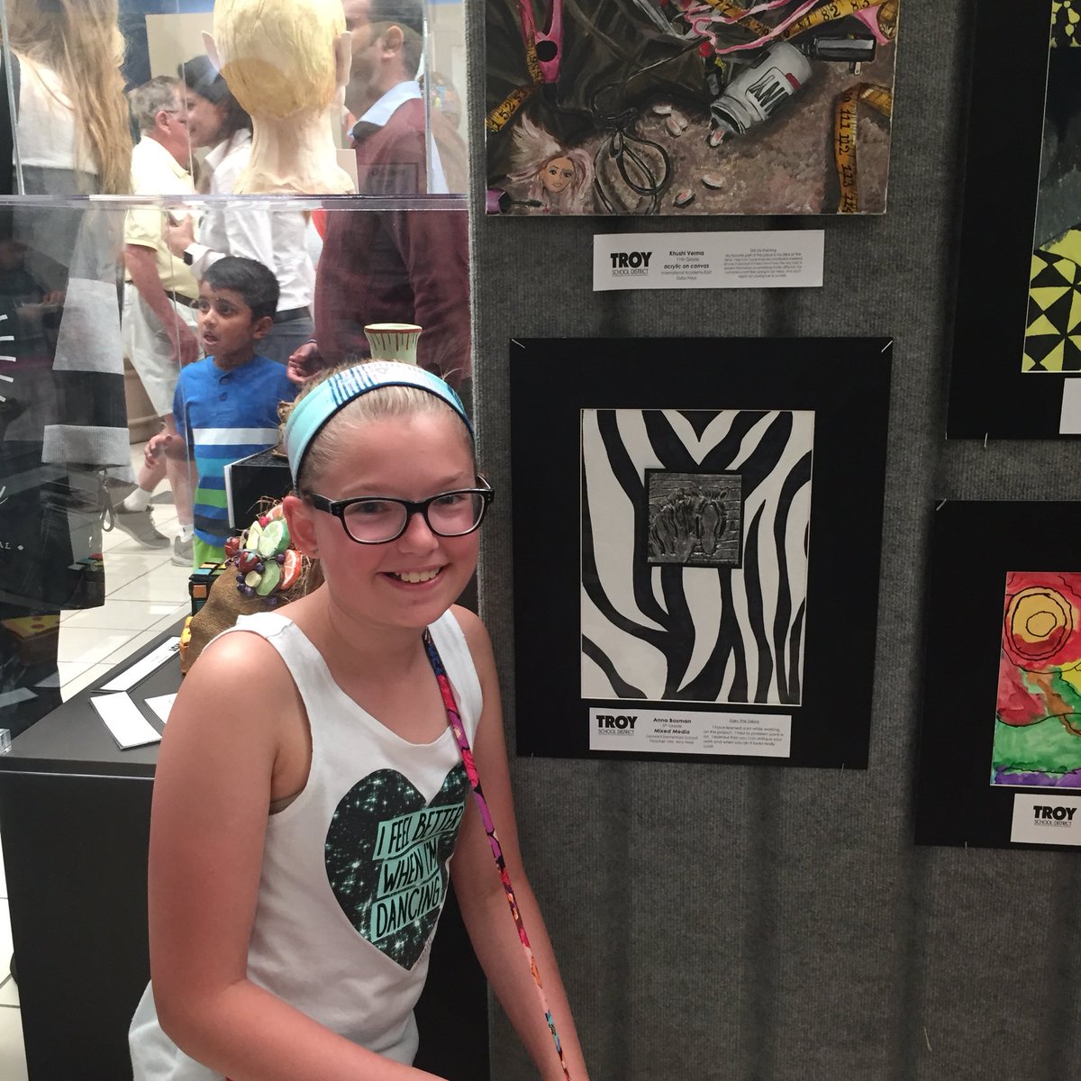 ArtwithMee's tweet photo. Fun time celebrating the artistic achievements of #leothinkers at the TSD Art Show Reception last night! @Leo_Leopards https://t.co/aB66sFymxk
