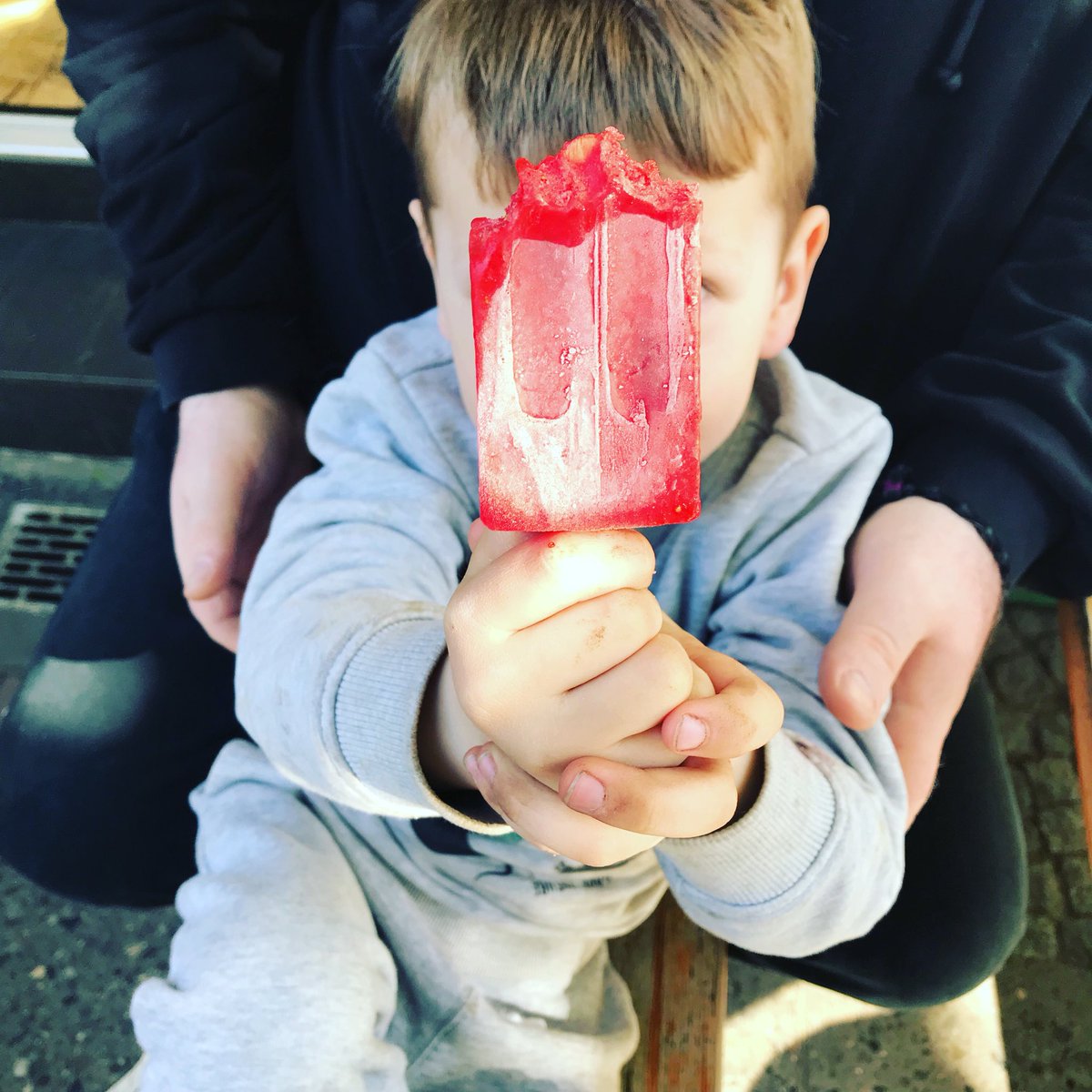 BravoBravko's tweet photo. Erdbeer Limetten Eis von Paletas Berlin ❤️ https://t.co/CRUcxf64s1