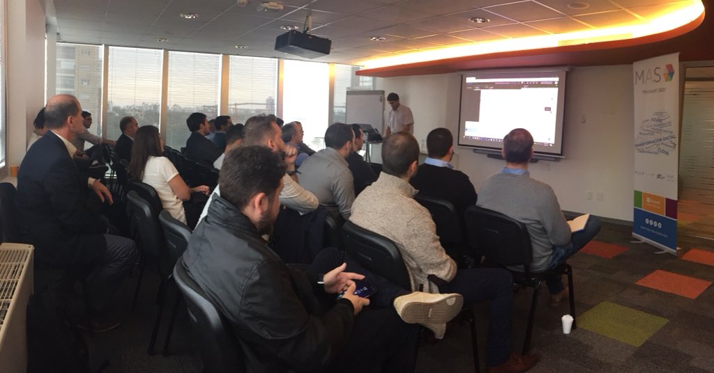 _MaSSoluciones's tweet image. #AzureDay 📣 @Guillekm911 nos cuenta sobre #AzureFileSync servicio de sincronización aún en preview ☁️🆕