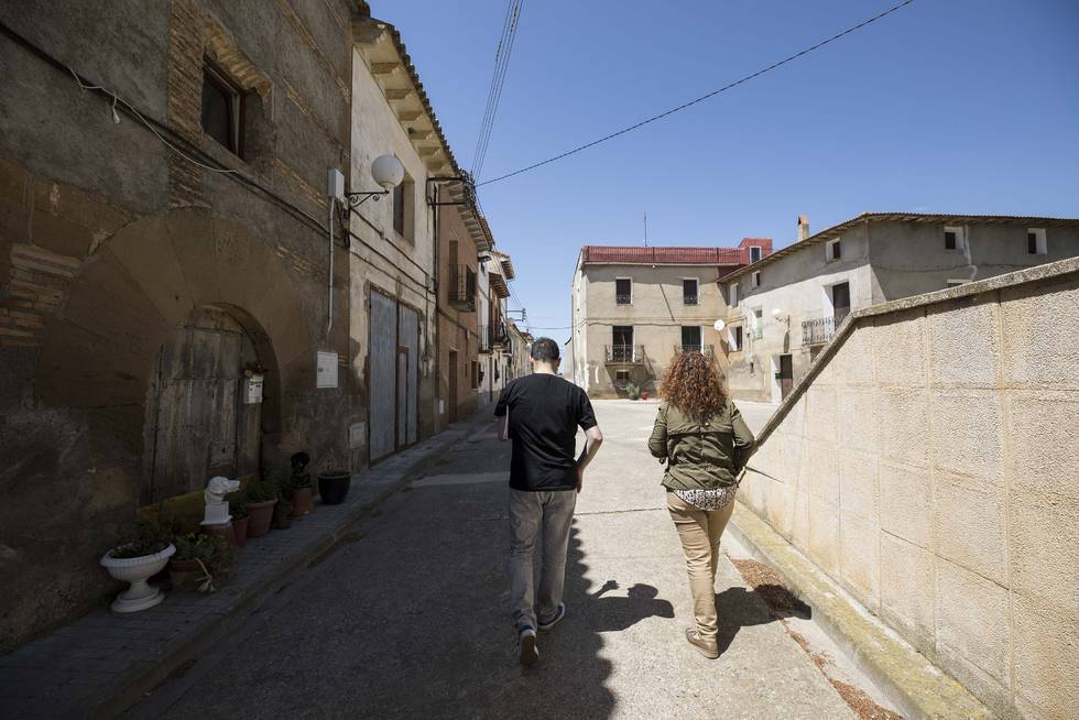 heraldoes's tweet photo. ARAGÓN, PUEBLO A PUEBLO: #Ilche: Toda una pequeña ONU que busca quietud, naturaleza y armonía https://t.co/v2PaLuuHJf https://t.co/DfXqqmV0dG