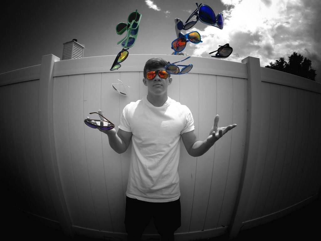 Brooktide's tweet photo. Colors on colors 🌈 

$19 https://t.co/QNGVn5tFU2

#ownthesun 🌊☀️ https://t.co/quCuXC0w4K