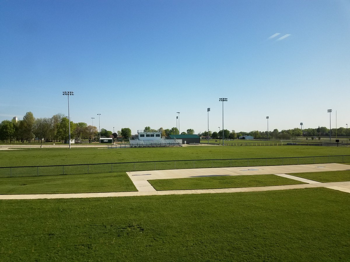 MHSBballMacon's tweet photo. Beautiful day at Meridian! #WeAreMeridian https://t.co/pB9UhrFaud