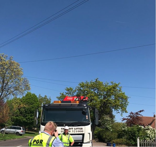 PGRtimber's tweet photo. A busy (and very hot & sunny) morning today π photographing one of our PGR Loft Lifters in action! - Delivering loft materials straight to roof height scaffolding in one package. Call 01708 321000 or email lofts@pgrtimber.co.uk to Book! #teampgr #loftlifter https://t.co/o3rGr6LPFA
