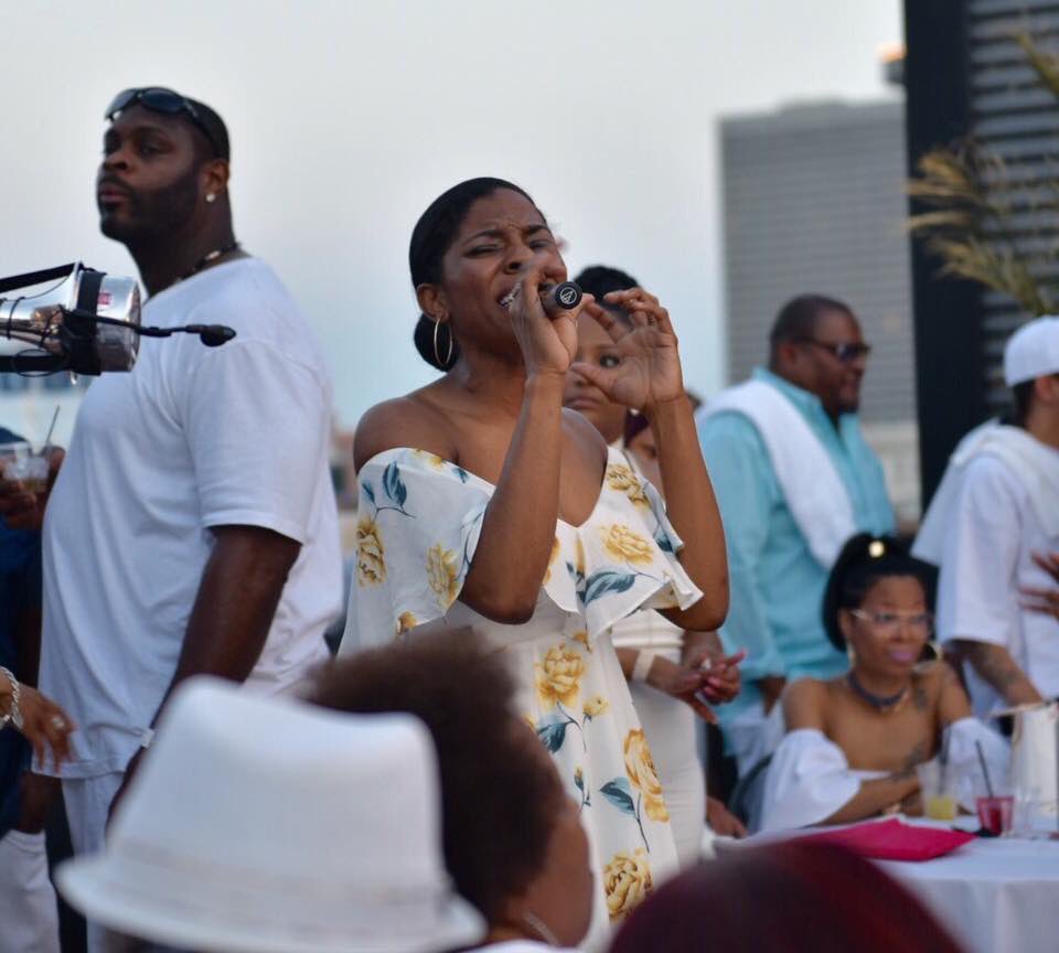sheislovemaec's tweet photo. Cuz My G O D Takin Me And Mines To The Top #LOVELikeHELL 🌹 https://t.co/GCGk8Rq7ou