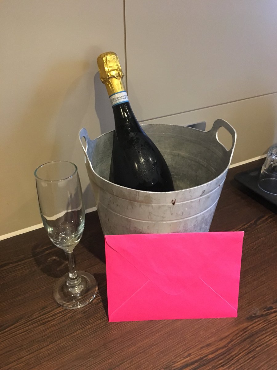 PI WOW for a regular guest that is having her last stay with us 🥂✨<a href="/sarahsharpe78/">sarah sharpe</a> <a href="/wanny_8/">Mark Wanless</a> <a href="/NewboldElaine/">Elaine Newbold</a> <a href="/SDEBDD/">simon ewins</a>