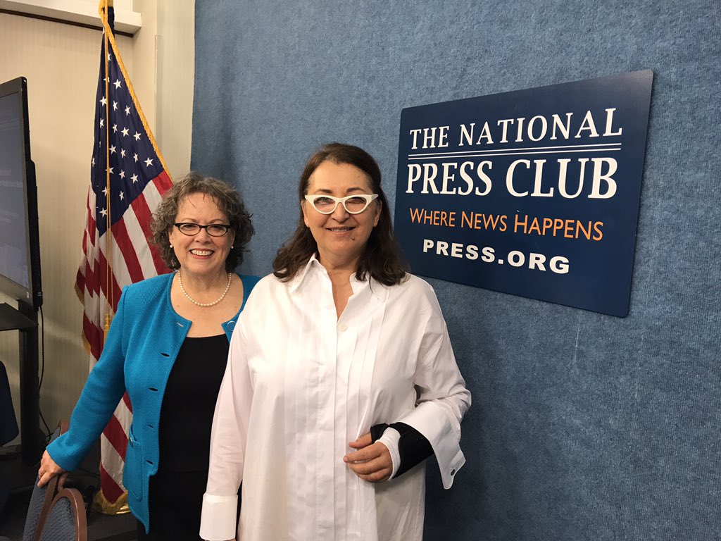 VUDeanJeffries's tweet photo. Nurses with no progress in the media over the past 20 years; we need to address the barriers to using nurses as sources for healthcare, policy, and other issues- Diana Mason & Barbara Glickstein reporting on the study data - DC National Press Club #Woodhull2 https://t.co/CQcl3mbmWI