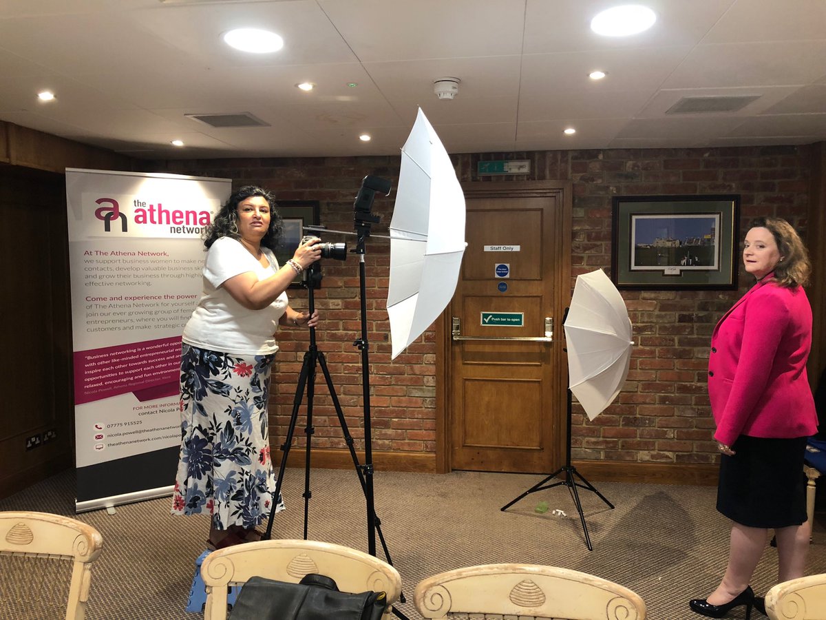 AthenaNWKent's tweet photo. Head shot anyone? @sohlightphoto @IslayO #professionals #networking @AthenaNetwork #saycheese https://t.co/nG02tQbZ7G
