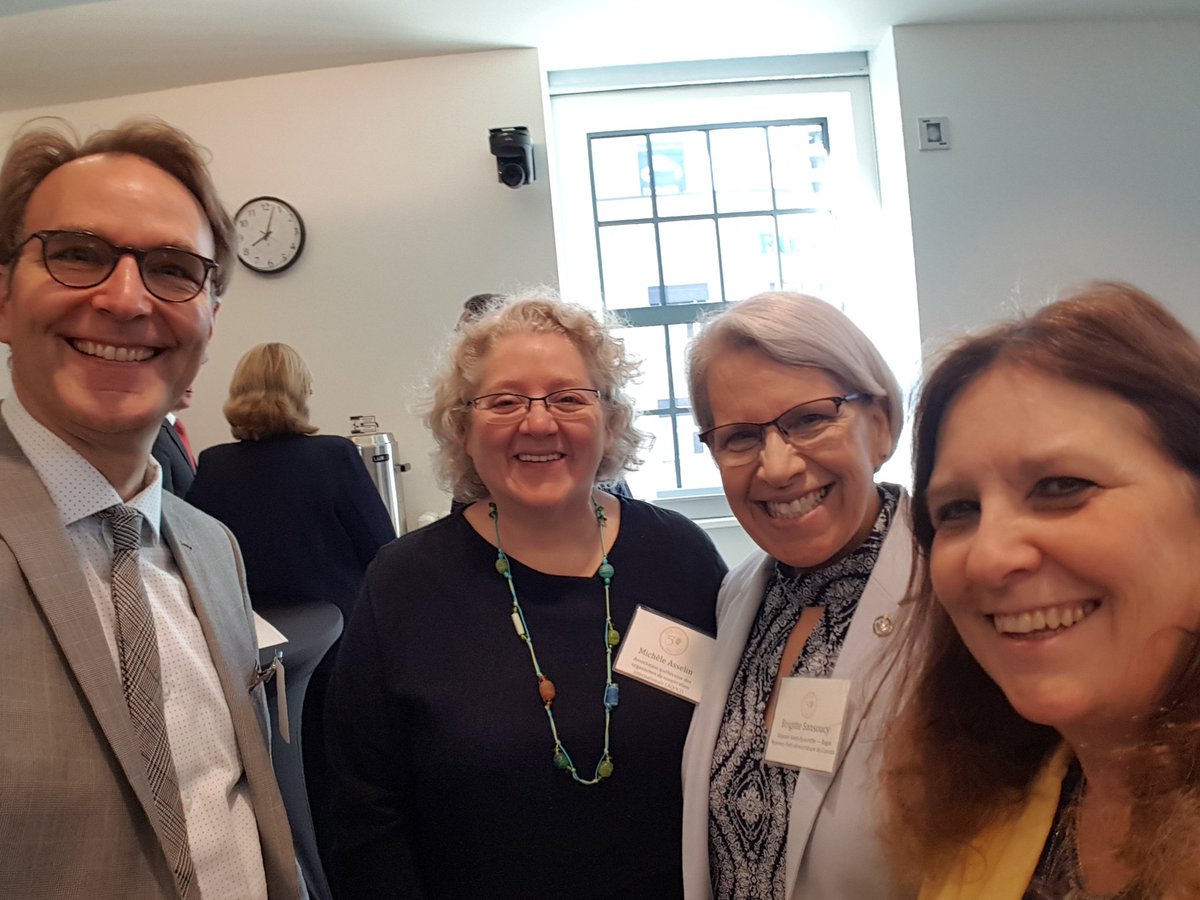 richardveenstra's tweet photo. Discutant des cuisines collectives du Pérou au Québec et Haïti @MAsselinAQOCI & députées @MarjBoutinSweet & @bsansoucynpd #ccic50 #ccci50 https://t.co/QVgWBWBaP1