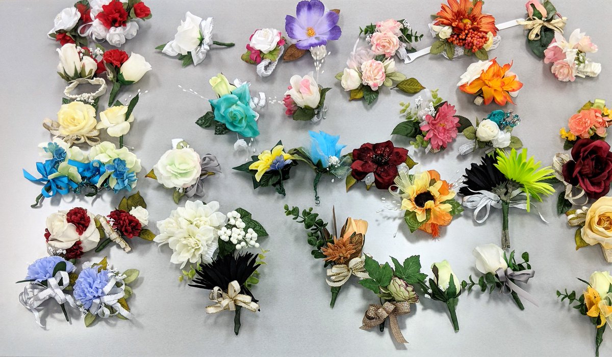 CCRIInterns's tweet photo. Prom is only one week away?!  Here is a little sneak peak at some flowers we made for #CCRIProm.  #ILoveCCRI https://t.co/8AiBWBMV6L
