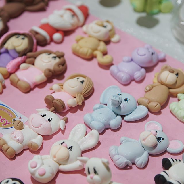 SoFloCakeExpo's tweet photo. So many amazing pieces were scattered throughout the vendor hall at #SoFlo2018! Which ones were your favorite? https://t.co/NROlCBeemY https://t.co/X8H98ROAbu
