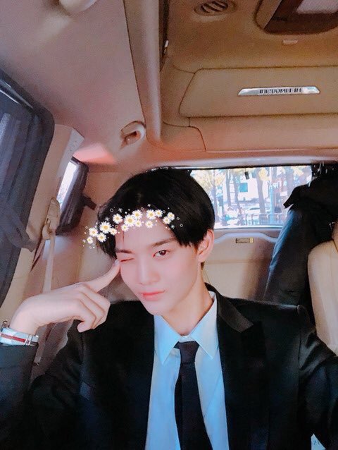 ongseongwoonet's tweet photo. 18 yr old jaehwan            18 yr old baejin https://t.co/RUFjpLSzao