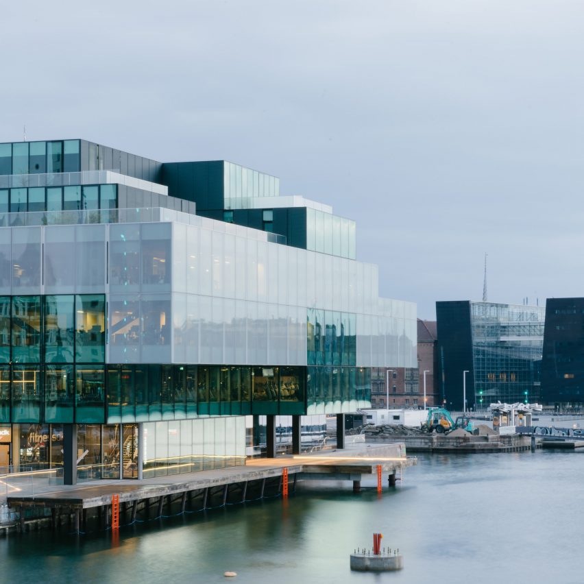 OMA stacks green glass boxes to create architecture centre on Copenhagen waterfrontarchitecture editedart.wordpress.com/2018/05/08/oma…