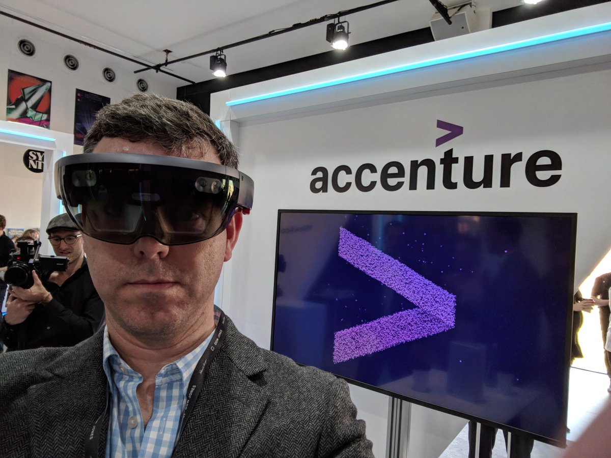 Rob Sloan tweet media