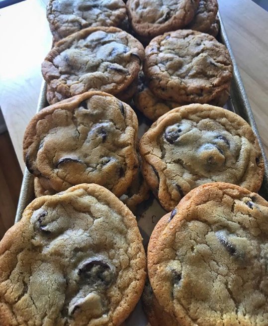 #MothersDay is coming up &amp; they deserve the best of the best. Pick up a sweet treat for your mom from #BeascakesBakery! You could get #cakes, #pies &amp; #cookies or pick up some of our cookie dough balls to #bake at home together. ❤️

#ArmonkNY #WestchesterNY #LocalBakery