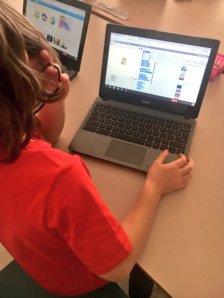 MrsDorsey_ocsb's tweet photo. Lucky enough to have @Roachbrianne teaching us all about @scratch this morning! ☀️💻 we are coding our names using colour, sounds, design and even some geometric location language! #technology #CathEdWeek #SJAndpl https://t.co/lKga93QUHJ