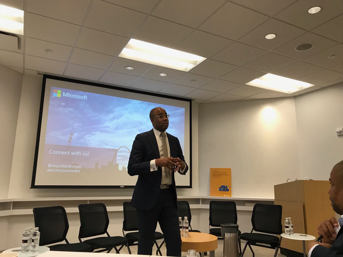 DirHolmes's tweet photo. Raamel Mitchell of Microsoft opening speak we this morning https://t.co/5wIekQAqD9