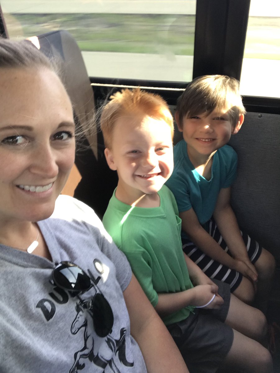 GaffneyClass's tweet image. On our way to Busch Wildlife! @WSDScience #duellolearns