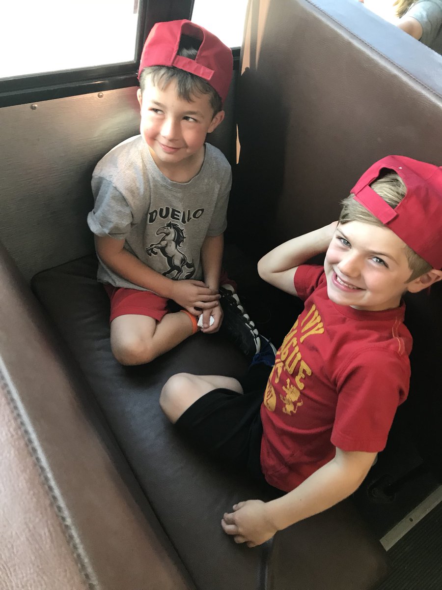 GaffneyClass's tweet image. On our way to Busch Wildlife! @WSDScience #duellolearns