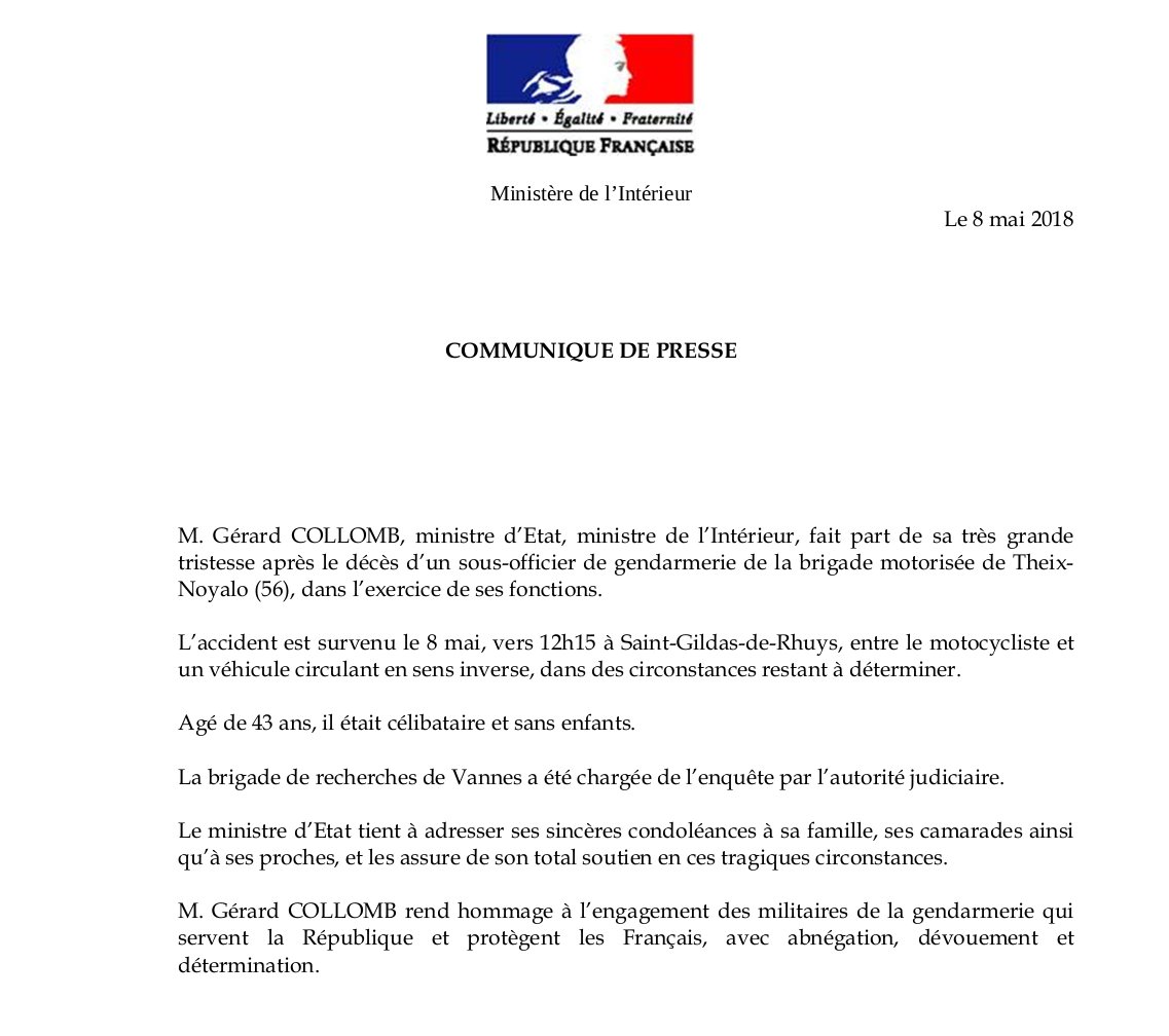 Interieur_Gouv's tweet image. #Morbihan @gerardcollomb fait part de sa grande tristesse après le décès d’un /s-officier de la @Gendarmerie de la brigade motorisée de Theix-Noyalo. L’accident est survenu entre le motocycliste & un véhicule circulant en sens inverse, dans des circonstances restant à déterminer.