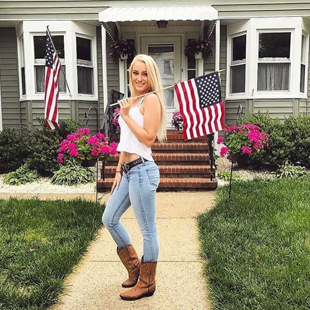WeShouldStand's tweet photo. God Bless America! #HomeSweetHome https://t.co/CctUeXyAKj