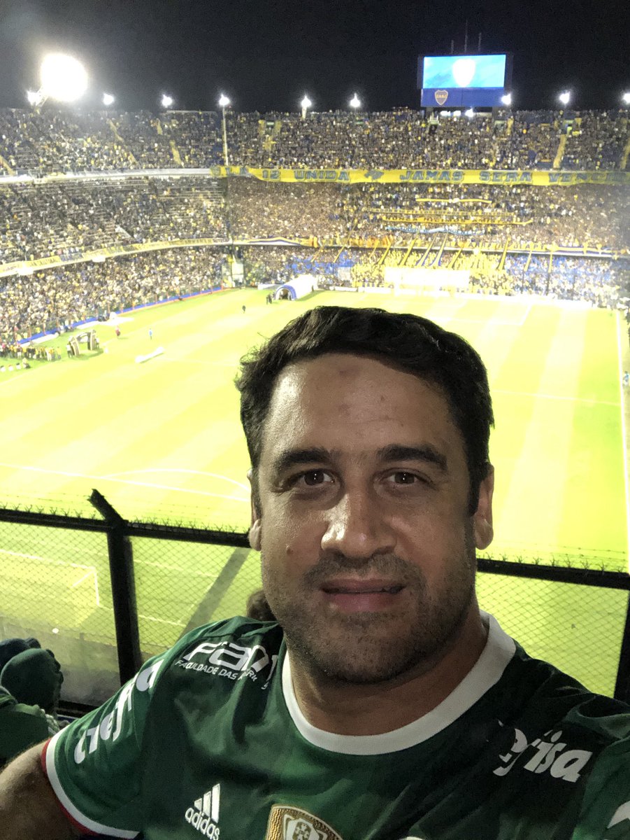 ferrazjunior10's tweet photo. #copaja Calamos a temida Bombonera @denilsonshow @RenataBFan https://t.co/Swvmq9tShd