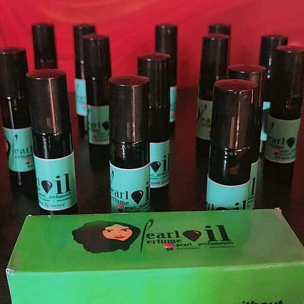 juwonray's tweet photo. At Pearl perfume oils smelling rich and being the center of attraction is our goal. We have lovely designers male and female fragrances.
Whatsapp or 📱 +2347033888801
+2348058996555
Nationwide delivery
•
#JuwonRayMedia #JR_M https://t.co/2Cn9hwYR75
