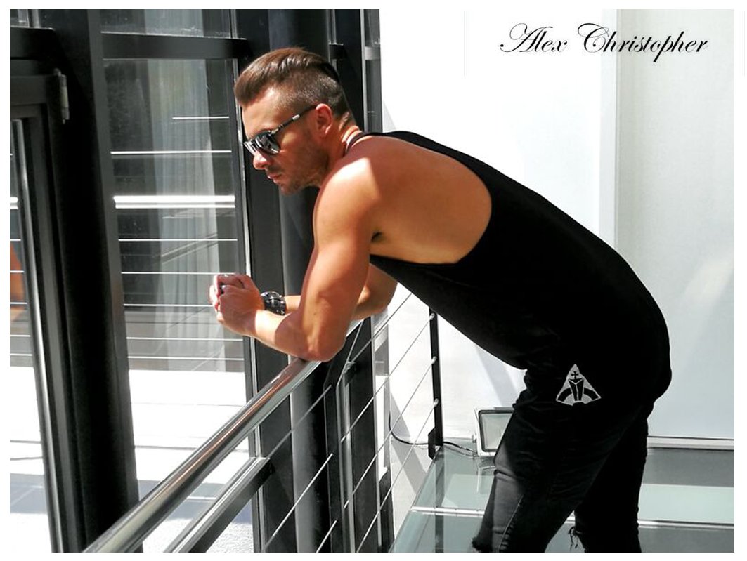 The Black Piped Racer Back Vest £44.99
Shop now -> bit.ly/2wpGoyQ
.
#Alexchristopher #Fashion #Designer #Highfashion #Style #Stylish #Menswear #Mensfashion #Streetstyle