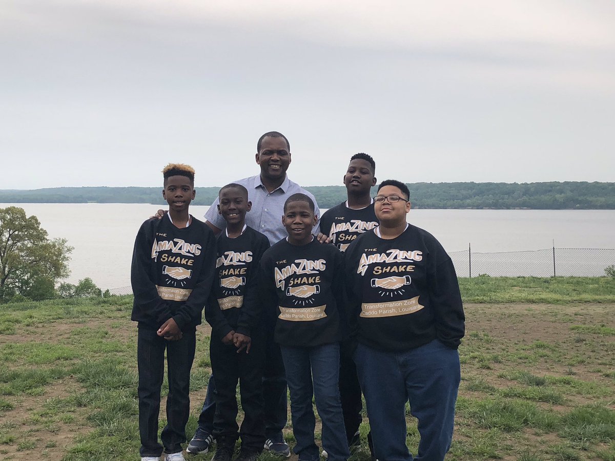 supttlgphd's tweet photo. I love the opportunity to invest in the lives of these young men who are 2018 Amazing Shake finalists. #wearecaddo #raisingstrongmen https://t.co/vGjnUR3eYj