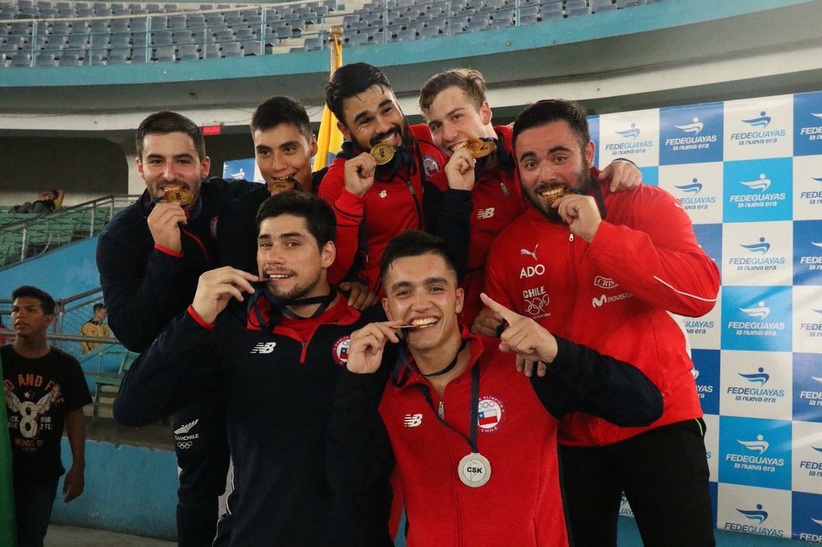 TeamChile_COCH's tweet photo. El Team Chile de Karate regresó al país con sus medallas de oro sudamericanas, y ya piensa en sus próximos desafíos. Revisa más información en la siguiente nota: https://t.co/5SQyad9HKH
#VamosTeamChile 🇨🇱🥋 https://t.co/hcQwxDwz4A