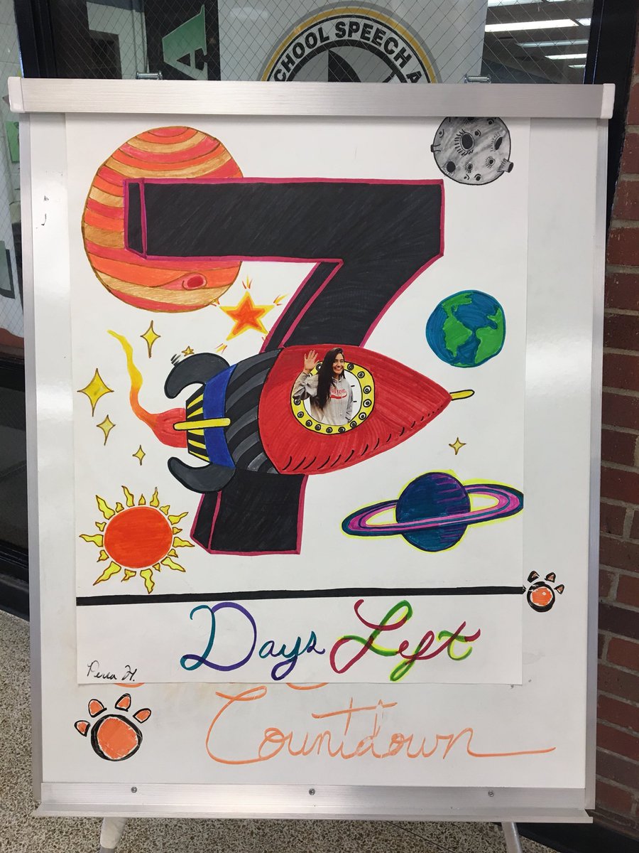 ROStudCO's tweet photo. @perlahe31 is ready to blast out of here! 
7 Days left Seniors! https://t.co/m76isV2XW9