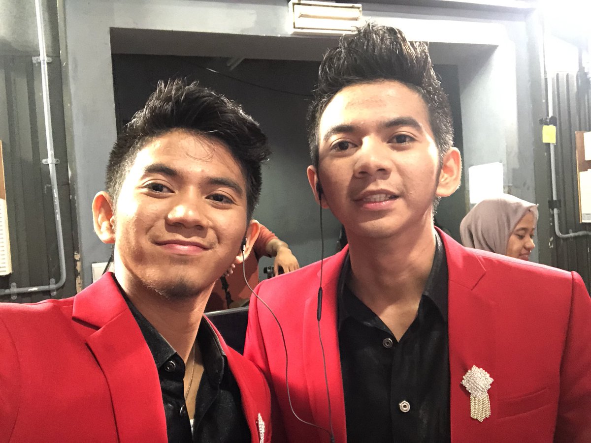 Yukss stanby yuk guys🎉☺️, bentar lagi <a href="/DA2_Rizki/">Rizki 2{R} Real</a> @DA2_Ridhoakan tampil nihhh😘❤️🙏 #RizkiRidhoKonserSosmedLIDA