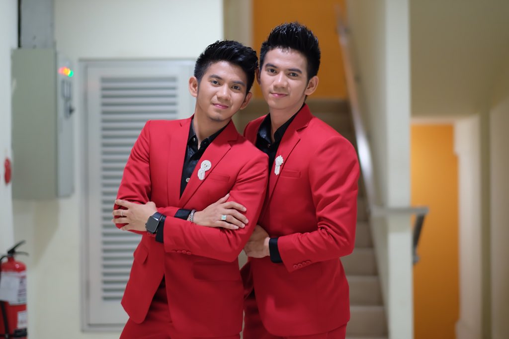 Masih semangat kan teman” K2RLSEJATI😘❤️🙏????
Pantengin trus ya @IndosiarID nya guys, sebentar lagi kidho nya😘❤️🙏
Semngat trus untuk HT nya y guys #RizkiRidhoKonserSosmedLIDA